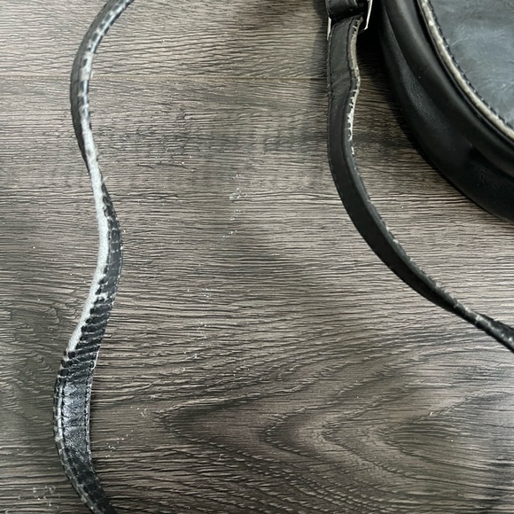 Black Matt and Natt Side Body Purse - Picture 3 of 5